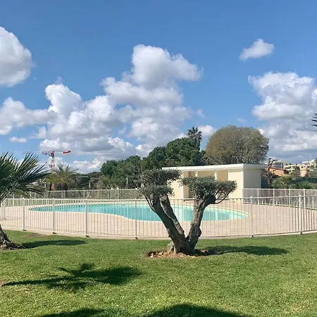 Joli Studio Climatise Avec Jardin Dans Residence Avec Piscine Antibes Buitenkant foto