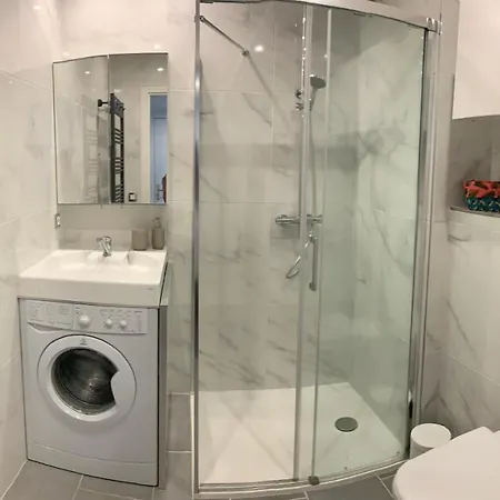 Joli Studio Climatise Avec Jardin Dans Residence Avec Piscine Antibes Buitenkant foto